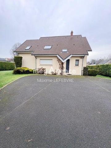 Maison à DOULLENS, 80600 - 5 pièces 194m²