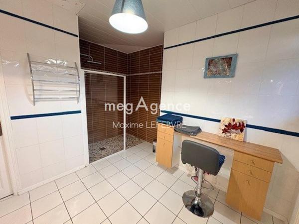 Maison à DOULLENS, 80600 - 5 pièces 194m²