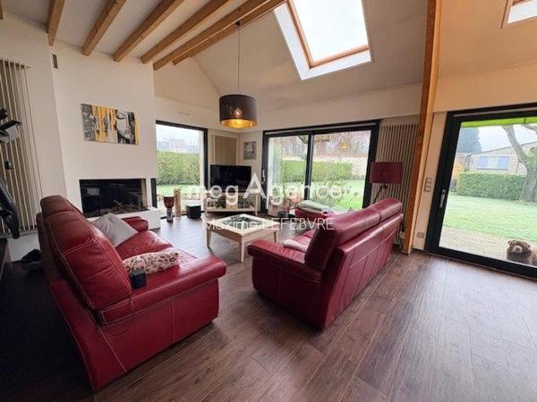 Maison à DOULLENS, 80600 - 5 pièces 194m²