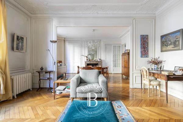 Paris 15ème, Appartement 3 Chambres -  154 m² à vendre