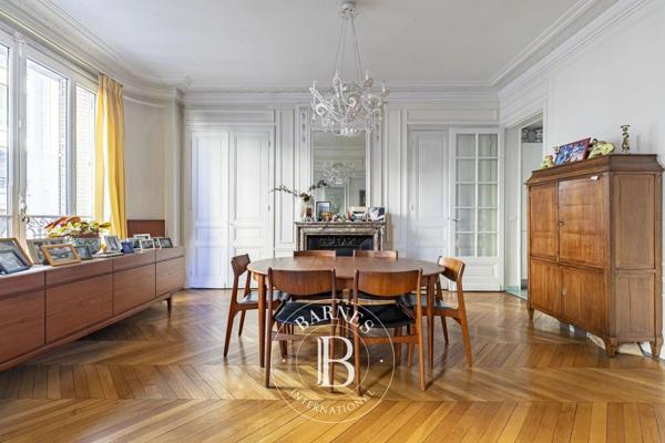 Paris 15ème, Appartement 3 Chambres -  154 m² à vendre