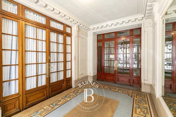 Paris 15ème, Appartement 3 Chambres -  154 m² à vendre