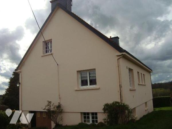 EN EXLUSIVITÉ CHEZ VOTRE NOTAIRE, Maison à vendre à NOYAL-PONTIVY (56920), Morbihan (56), situé...