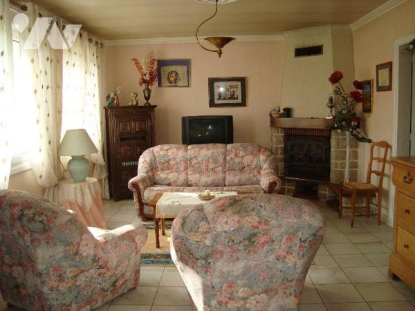 EN EXLUSIVITÉ CHEZ VOTRE NOTAIRE, Maison à vendre à NOYAL-PONTIVY (56920), Morbihan (56), situé...