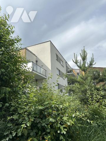 Appartement récent avec terrasse Mont-Saint-Aignan quartier des Oiseaux. 