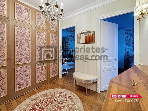 Appartement 2 chambres 2 SDB avec parking et cave