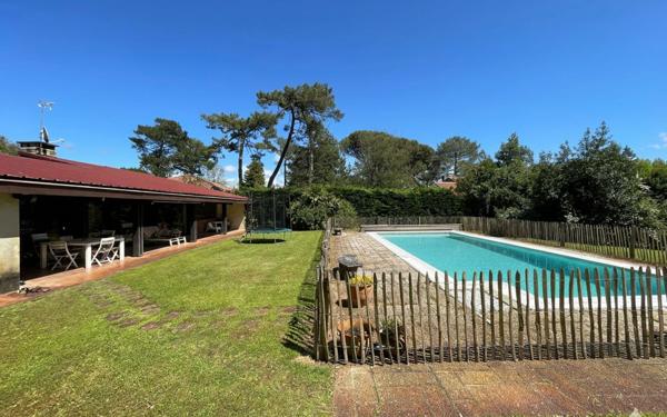 Maison à vendre    5 pièces • 219,42 m2 Capbreton