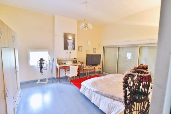 Maison à Longué-Jumelles, 49160 - 11 pièces 395m²