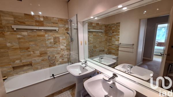 Apartment for sale 5 rooms 130 m² Garches