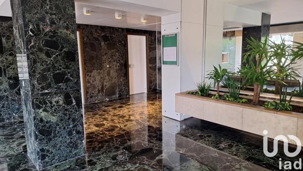 Apartment for sale 5 rooms 130 m² Garches