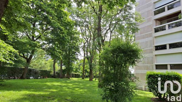 Apartment for sale 5 rooms 130 m² Garches