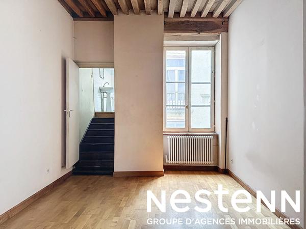 A vendre : Bel Appartement avec cachet - vue Saône - hyper centre Mâcon 71000
