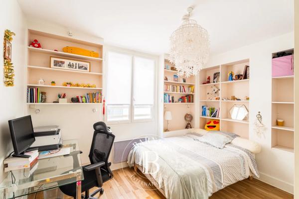 Paris 10ème, Appartement 4 Chambres -  210 m² à vendre