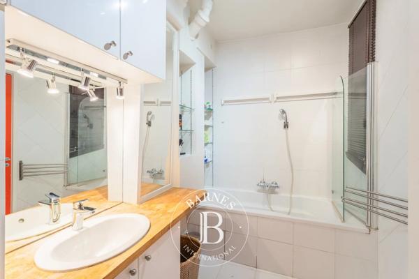 Paris 10ème, Appartement 4 Chambres -  210 m² à vendre