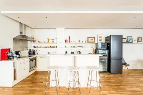 Paris 10ème, Appartement 4 Chambres -  210 m² à vendre