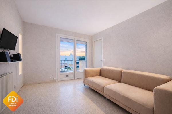 CENTRE VILLE - PORT ROYAL - P3 AVEC PARKING PRIVATIF - 42.79