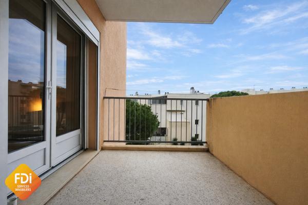 CENTRE VILLE - PORT ROYAL - P3 AVEC PARKING PRIVATIF - 42.79