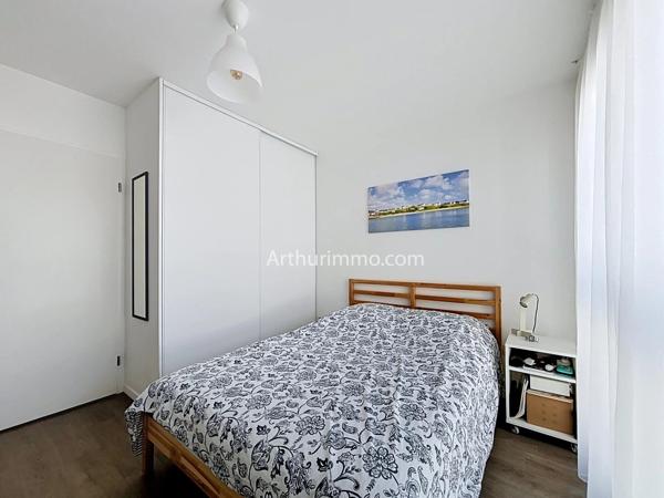 Vente                                                      Appartement
                        
                     2 pièces                                         à Limeil-Brévannes