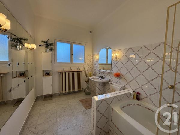 Maison à vendre  6 pièces - 235,35 m2 CHATEAUROUX - 36