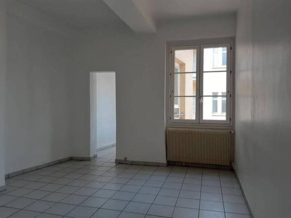 Appartement 3 pièces                                        - 69001 Lyon 1er Arrondissement Réf : 5232