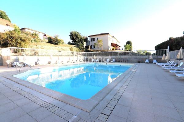 Appartement en duplex avec piscine