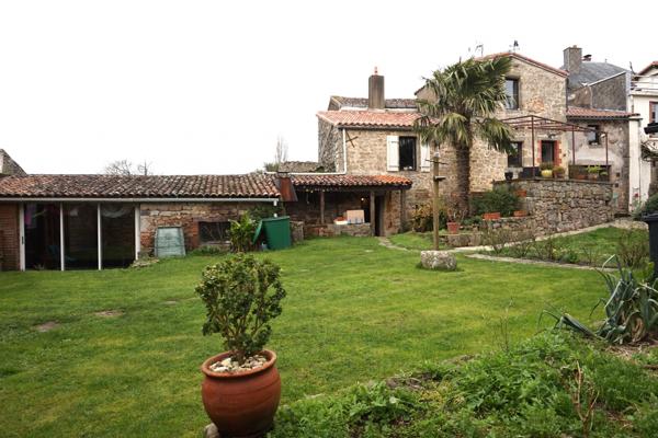 MAISON DE CHARME 3 CHAMBRES