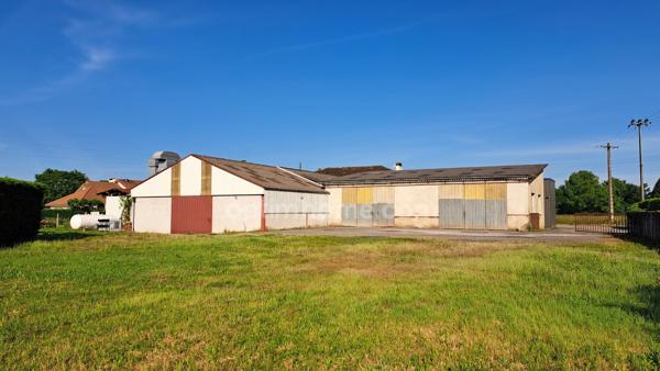 Local/bureau à vendre SAUVETERRE DE BEARN (64)