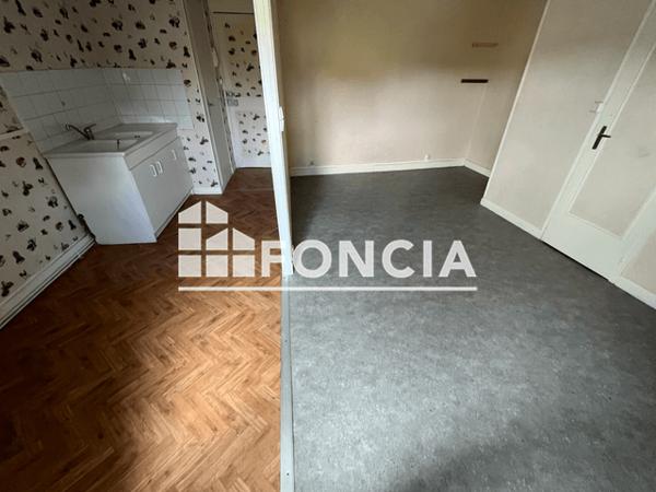 Location Studio 27 m² - 26 PLACE CHARLESTON Flers 61100