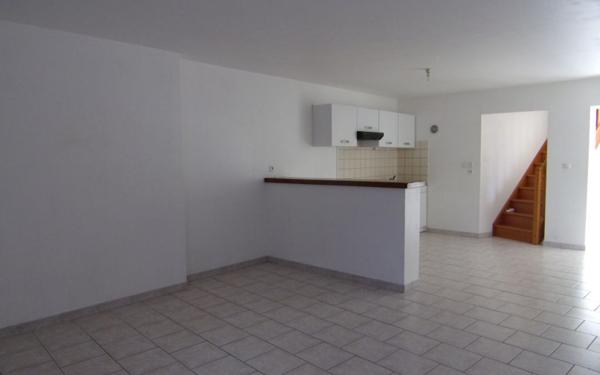 Maison à louer    3 pièces •  Bellegarde