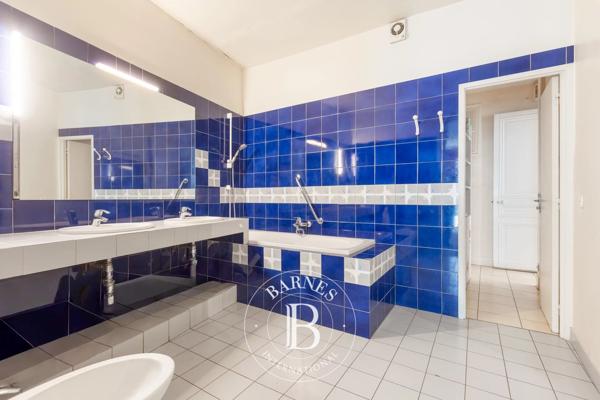 Paris 8ème, Appartement 2 Chambres -  103 m² à vendre