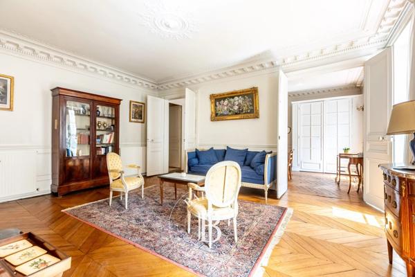 Paris 8ème, Appartement 2 Chambres -  103 m² à vendre