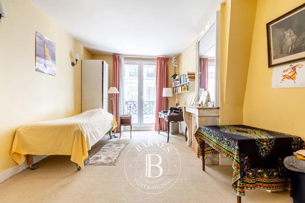 Paris 8ème, Appartement 2 Chambres -  103 m² à vendre