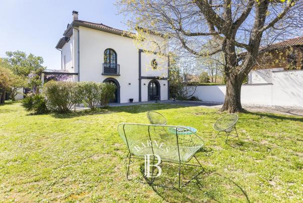 Toulouse, Maison 6 Chambres -  220 m² à vendre