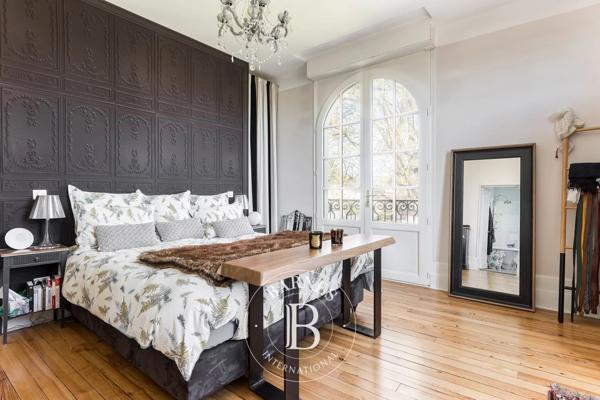 Toulouse, Maison 6 Chambres -  220 m² à vendre