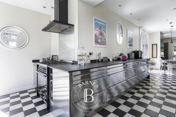 Toulouse, Maison 6 Chambres -  220 m² à vendre