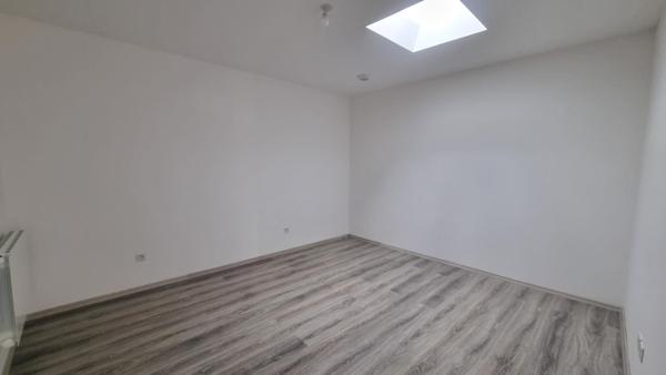 IMMEUBLE 327M² ROND POINT DES BRUYERES