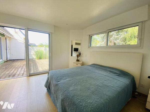 Plescop – Maison familiale 4 chambres avec vie de plain-pied, garage et combles aménageables