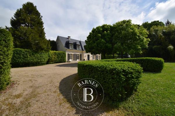 Bourges, Propriété 7 Chambres -  370 m² à vendre