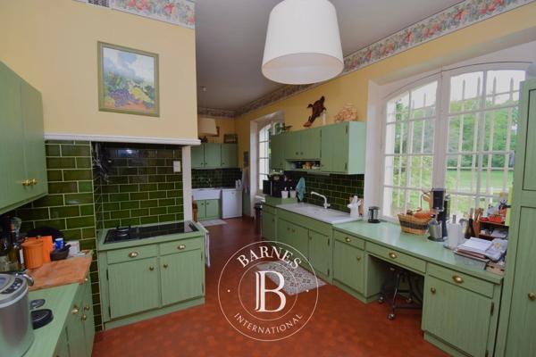 Bourges, Propriété 7 Chambres -  370 m² à vendre