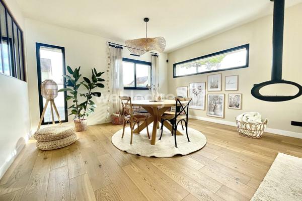 Maison à vendre 6 pièces de 142,15 m² à Jouy-le-Moutier