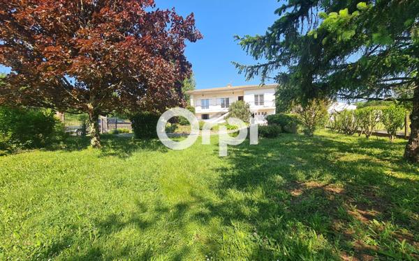 Maison à vendre    5 pièces •  Breuillet