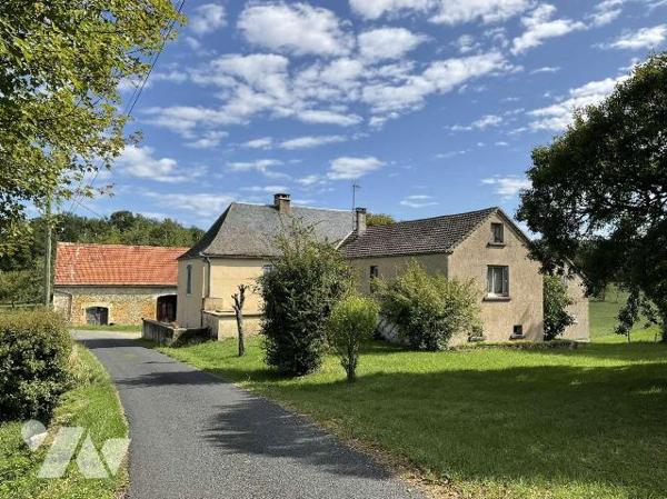 A VENDRE : Corps de ferme idéalement situé sur 3,74 hectares de terrain attenant, sans voisinag...