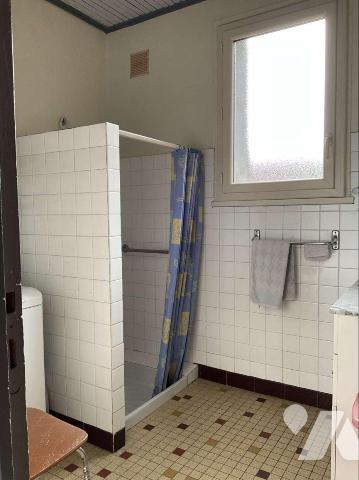 A VENDRE : Corps de ferme idéalement situé sur 3,74 hectares de terrain attenant, sans voisinag...