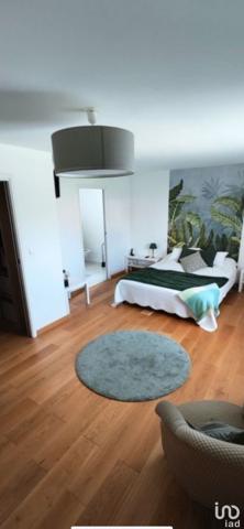 Maison 5 pièces de 240 m² à Haute-Goulaine (44115)