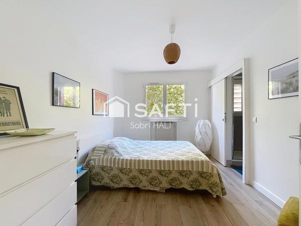 Colombes Centre- 4P Familial au Calme, Balcon plein sud, Box en sous-sol.