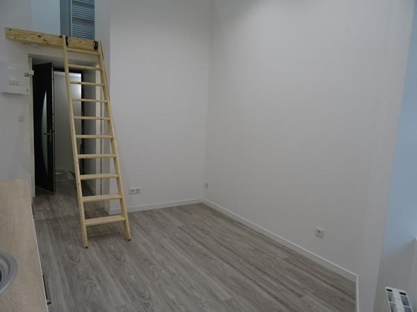 Loue Bourg centre ville studio rénové calme