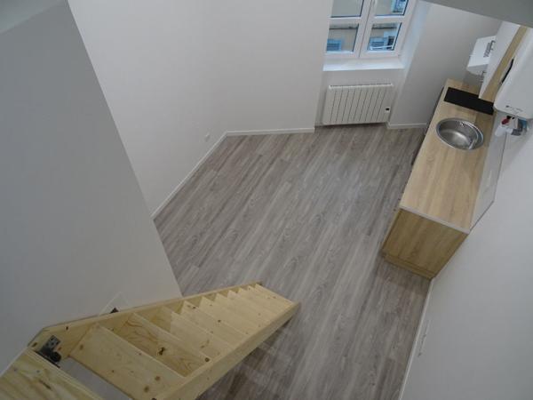 Loue Bourg centre ville studio rénové calme