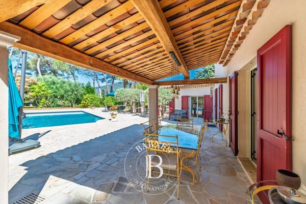 Peymeinade, Villa 4 Chambres -  267 m² à vendre