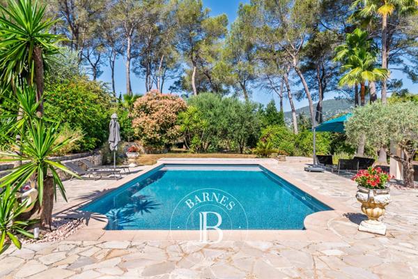Peymeinade, Villa 4 Chambres -  267 m² à vendre
