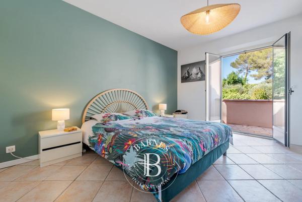 Peymeinade, Villa 4 Chambres -  267 m² à vendre